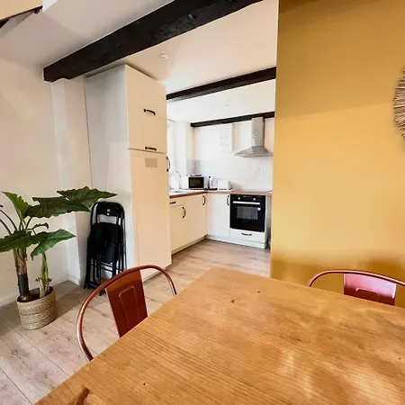 Apartment T4 Proche Centre Et Stade De Rugby